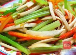 杏鲍菇炒香芹的做法图解9