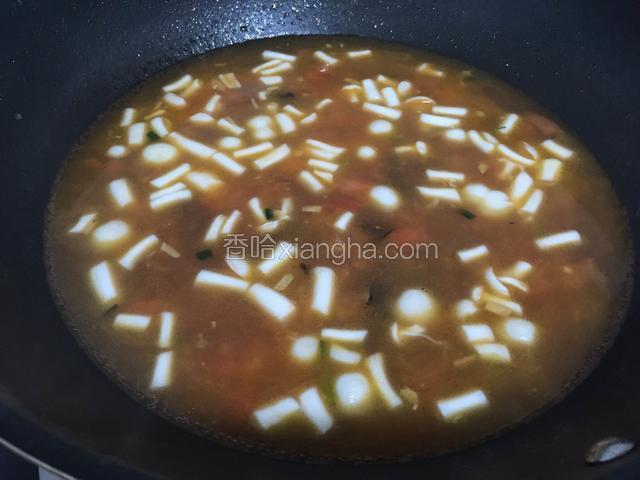 加入适量的清水烧开。
