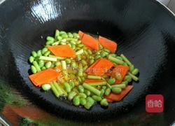 爆炒虾仁的做法图解2