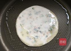 饺子皮葱油饼的做法图解10