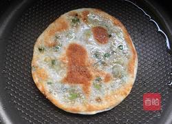 饺子皮葱油饼的做法图解11