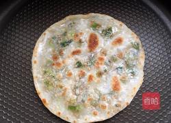 饺子皮葱油饼的做法图解12
