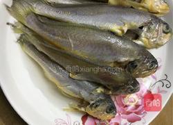 糖醋小黄鱼的做法图解1