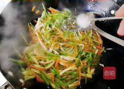 三色小炒的做法图解5