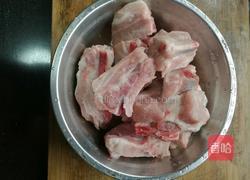话梅排骨的做法图解1