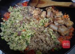 牛扒腊肉外婆菜排骨肉沫焗饭的做法图解8