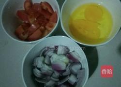 洋葱番茄炒鸡蛋的做法图解1