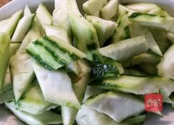 丝瓜炒鸡蛋虾仁的做法图解3