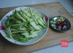 熗炒南瓜絲(西葫蘆)的做法圖解1