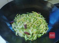 炝炒南瓜丝(西葫芦)的做法图解4