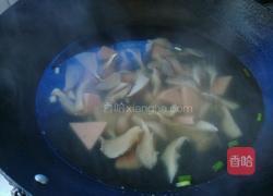 平菇火腿汤的做法图解4