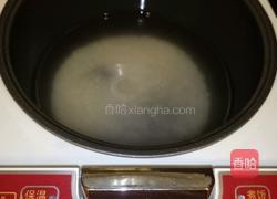 红枣香菇鳕鱼粥的做法图解7