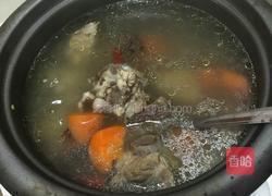 胡萝卜排骨汤的做法图解4