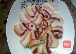 蒜苔炒腊肉的做法图解1