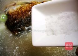 「Cathy边吃边营养」清炖鲫鱼的做法图解13