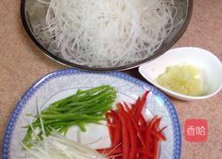 凉拌萝卜丝的做法图解3