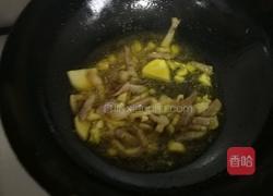 咸菜烧鲫鱼的做法图解12