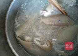 双椒炝肉皮的做法图解1