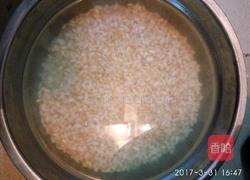 简单电饭煲煮饭的做法图解1