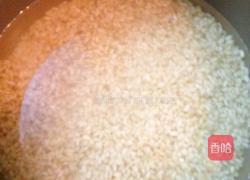 简单电饭煲煮饭的做法图解3