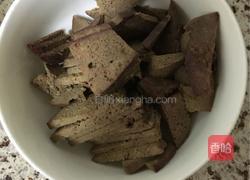 白菜炒猪肝的做法图解2