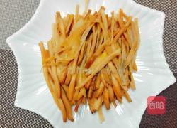 黄花菜炖肉的做法图解1