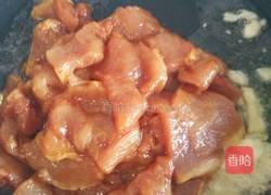 瘦肉炒杂蔬的做法图解2