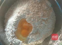 豆沙花卷的做法图解2