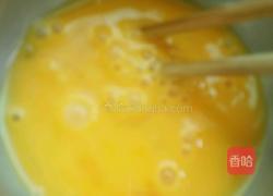 蟹味菇鸡蛋汤的做法图解2