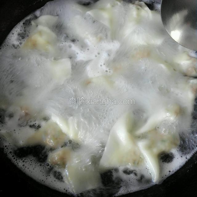 馄饨开锅后差不多五分钟就好了