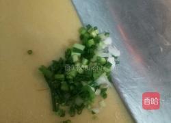 葱花鸡蛋炒饭的做法图解1