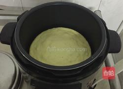 电饭锅海绵面包的做法图解3