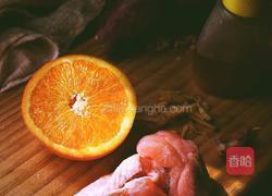 春日小清新 香橙煎鸡肉的做法图解1