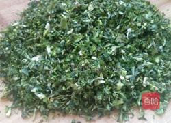 荠菜鸡蛋陷发面包子的做法图解2