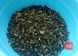 荠菜鸡蛋陷发面包子的做法图解3