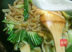 青菜炒河粉的做法图解8