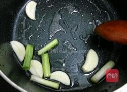 尖椒炒丸子的做法图解3