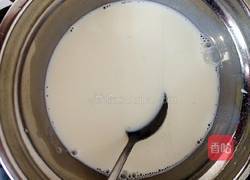 自制电饭煲酸奶的做法图解3