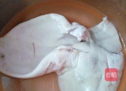 卤猪耳朵的做法图解1