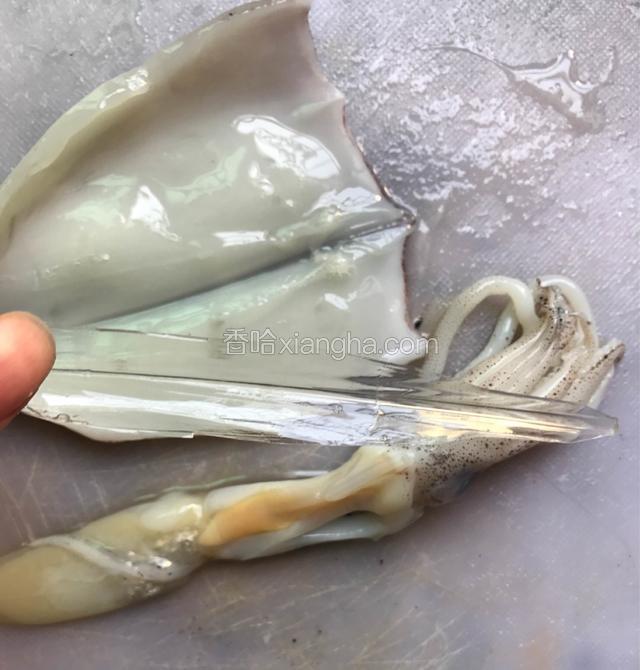 取出内脏，和软骨
