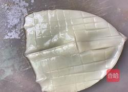 西蓝花炒鱿鱼的做法图解9