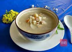 茯苓茨实山药莲子脊骨汤的做法图解10
