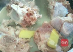 茯苓茨实山药莲子脊骨汤的做法图解6