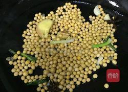 黄豆笋干的做法图解2