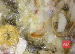 冰糖雪梨汁的做法图解1