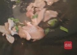 白菜猪肉炖粉条的做法图解4