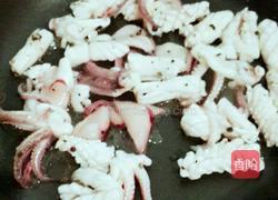 意大利西芹鱿鱼沙拉的做法图解3