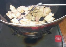 灯笼椒炒五花肉的做法图解3