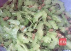 肉末苦瓜的做法图解6