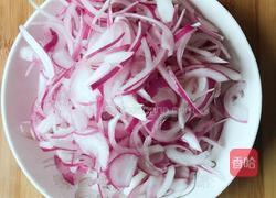 木耳拌紫皮洋葱的做法图解5